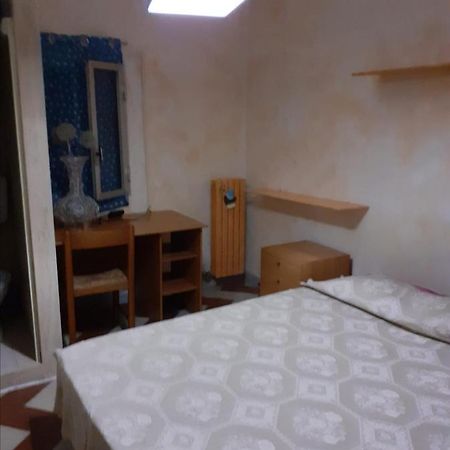 Apartamento La Stanza Di Roby Lecce Exterior foto